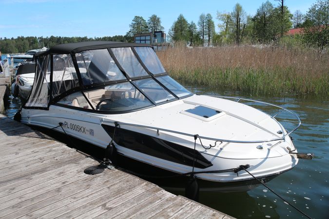 Bayliner VR6 Cuddy | Polly
