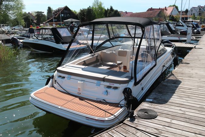 Bayliner VR6 Cuddy | Polly