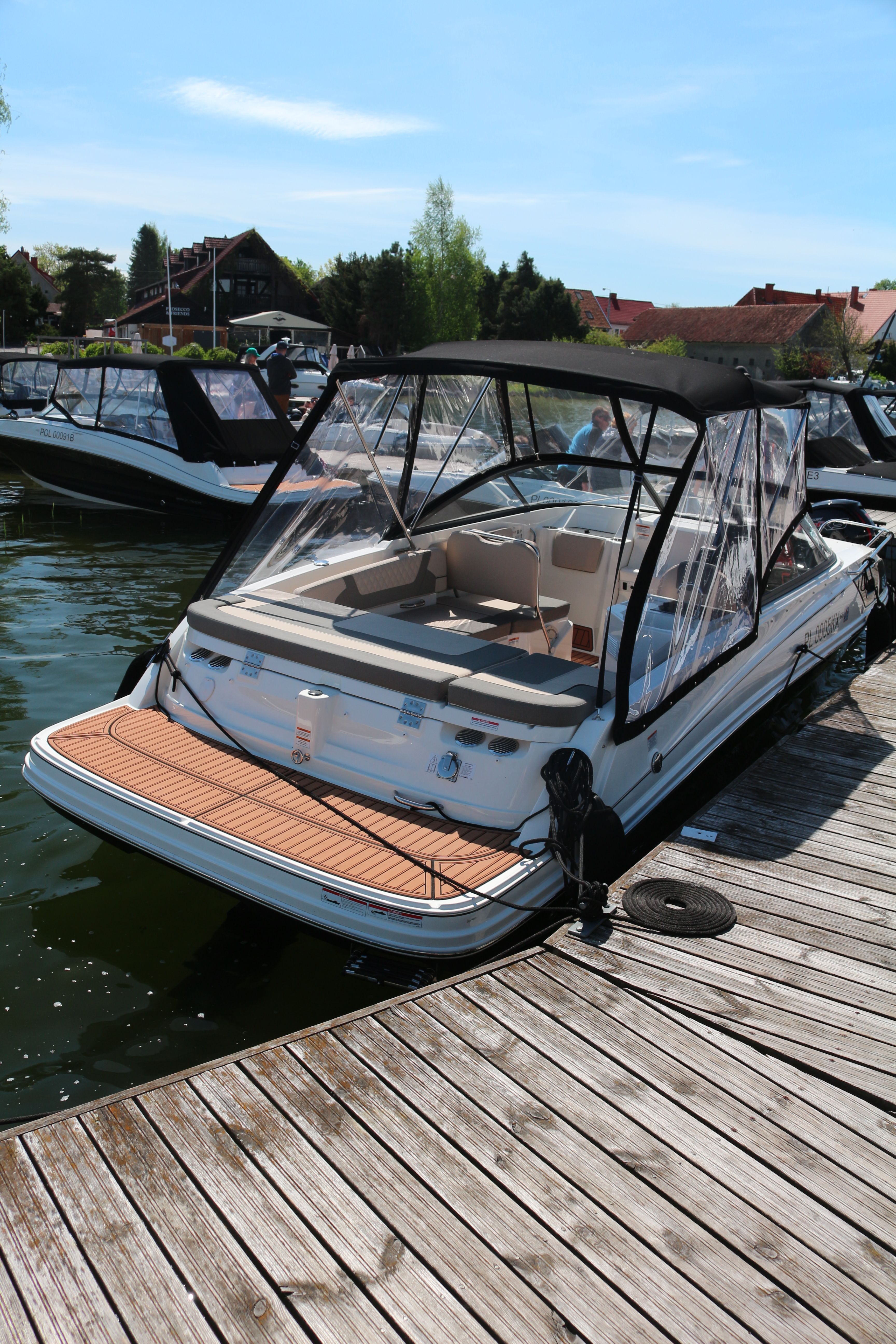 Bayliner VR6 Cuddy | Polly