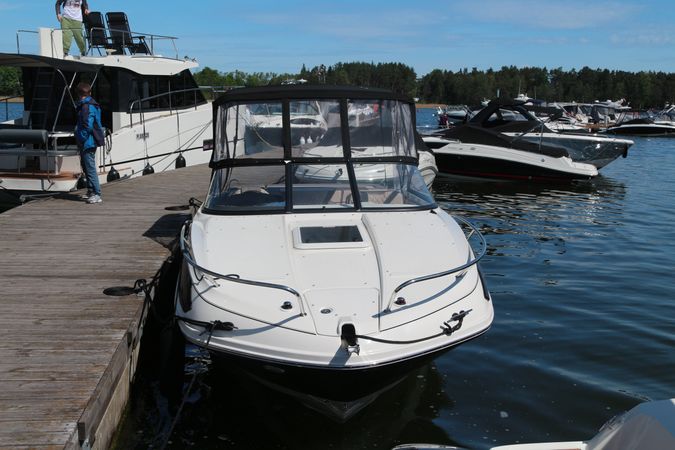 Bayliner VR6 Cuddy | Polly