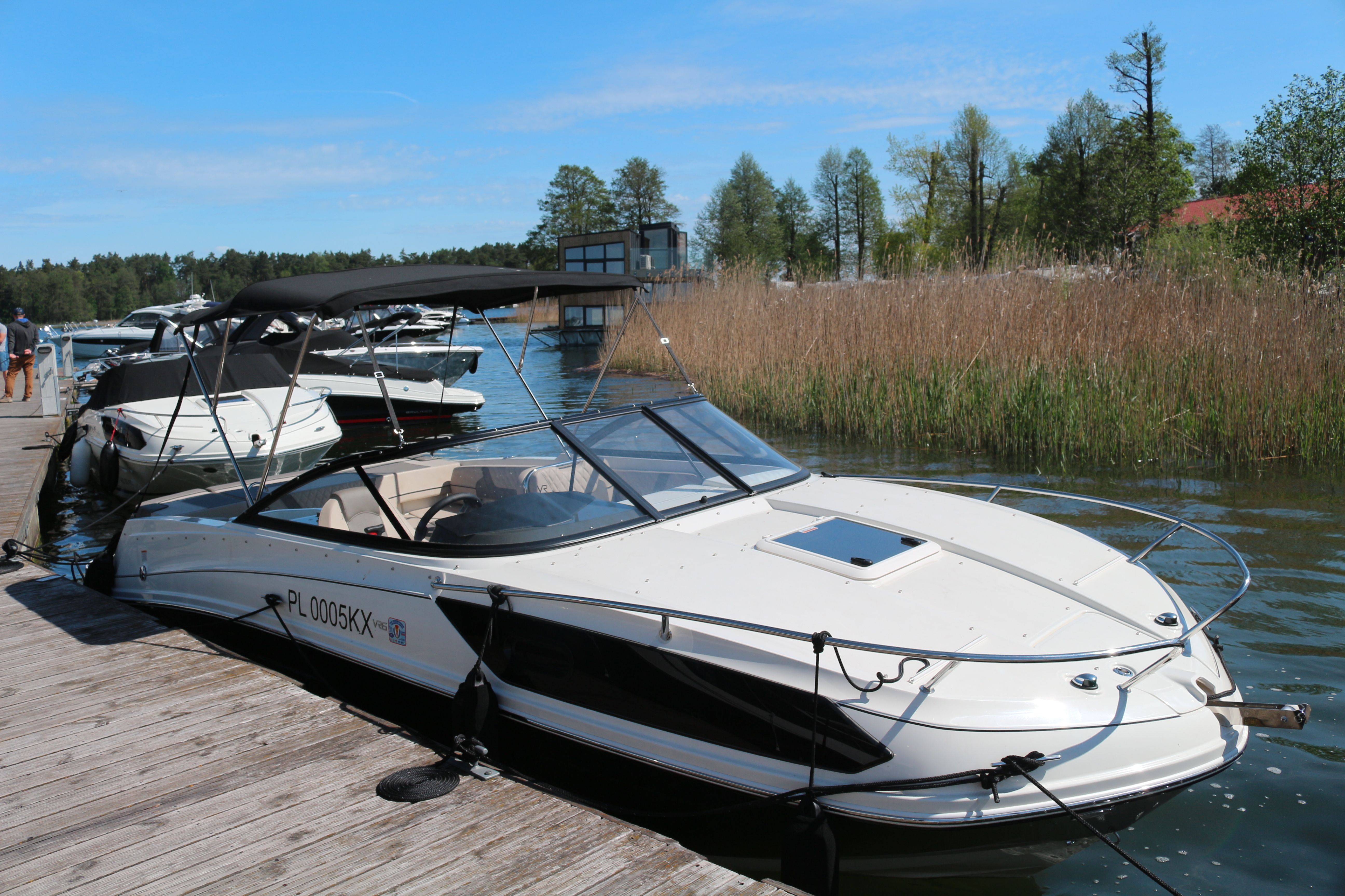 Bayliner VR6 Cuddy | Polly