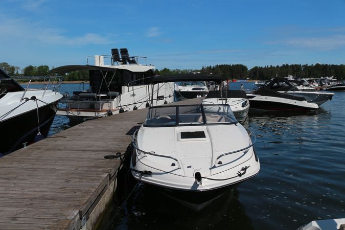 Bayliner VR6 Cuddy | Polly