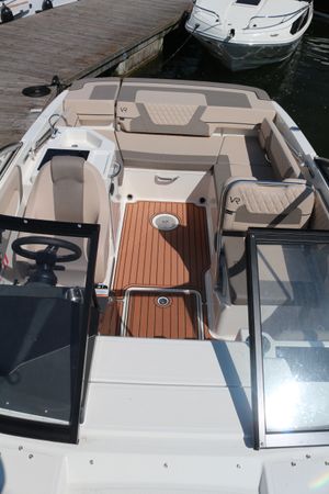 Bayliner VR6 Cuddy | Polly