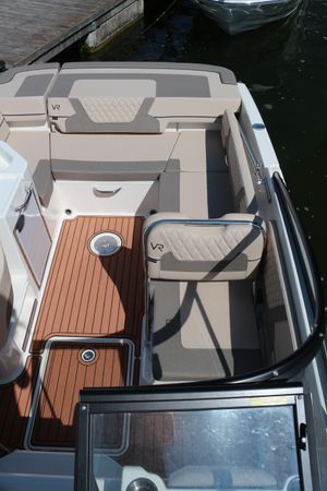 Bayliner VR6 Cuddy | Polly