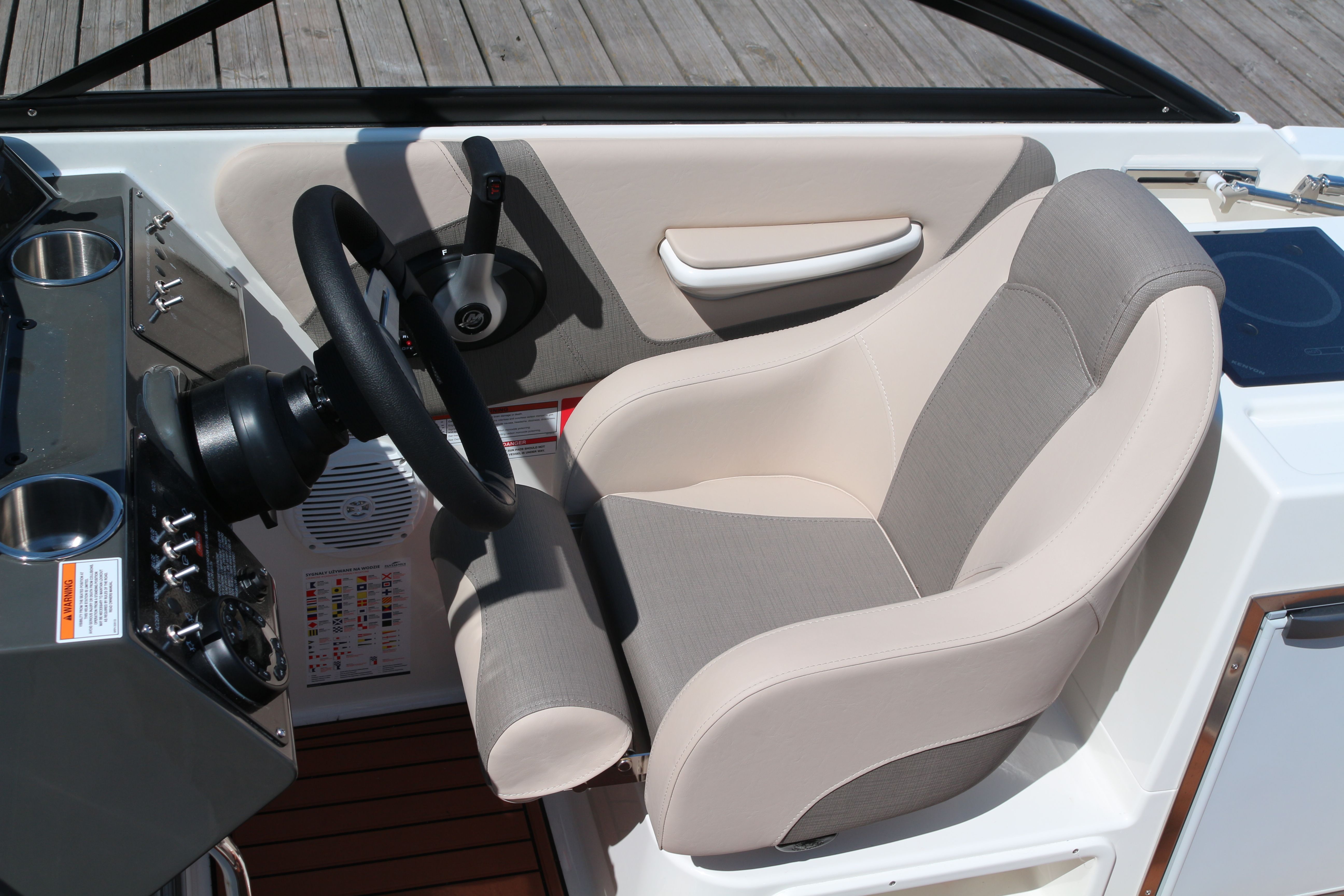 Bayliner VR6 Cuddy | Polly