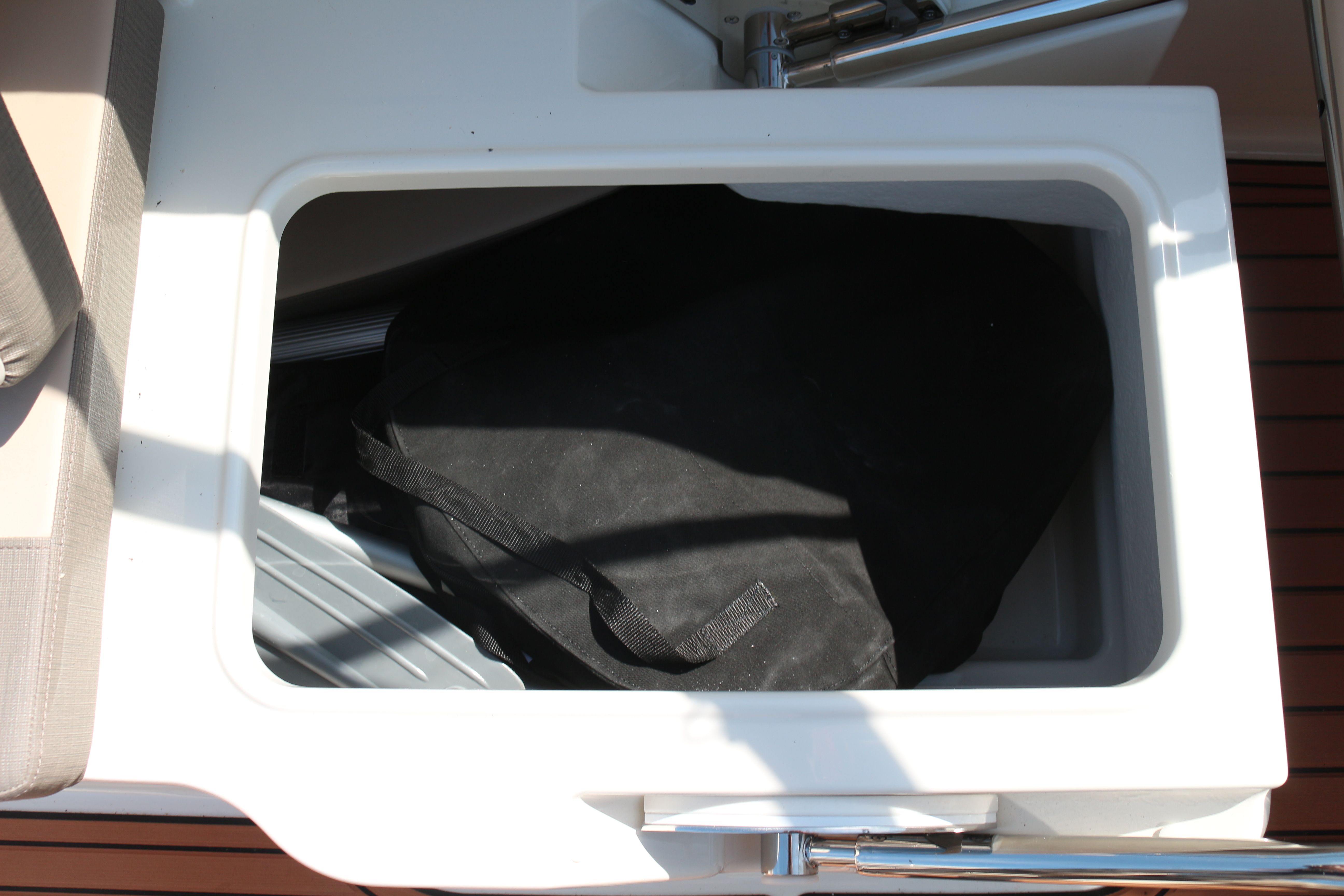 Bayliner VR6 Cuddy | Polly