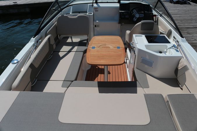 Bayliner VR6 Cuddy | Polly