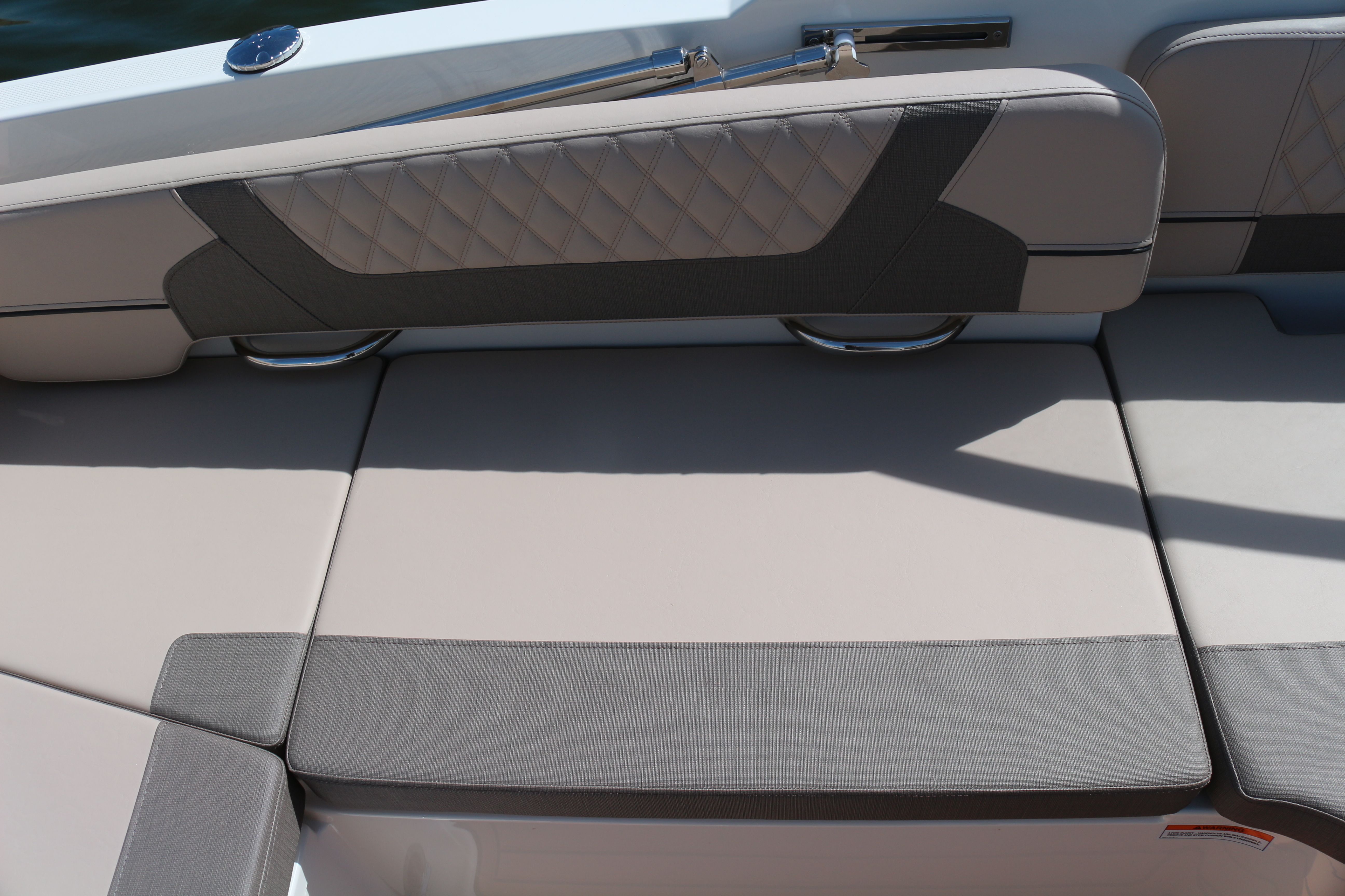 Bayliner VR6 Cuddy | Polly