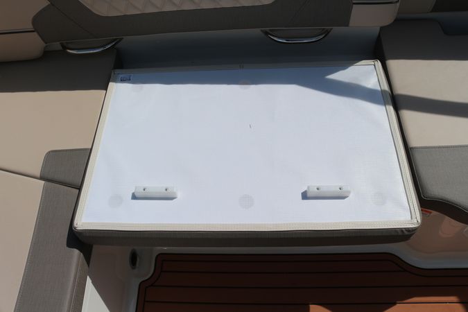 Bayliner VR6 Cuddy | Polly