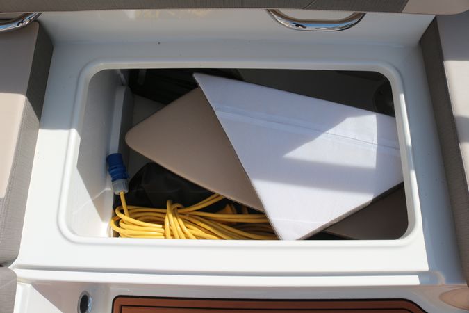 Bayliner VR6 Cuddy | Polly