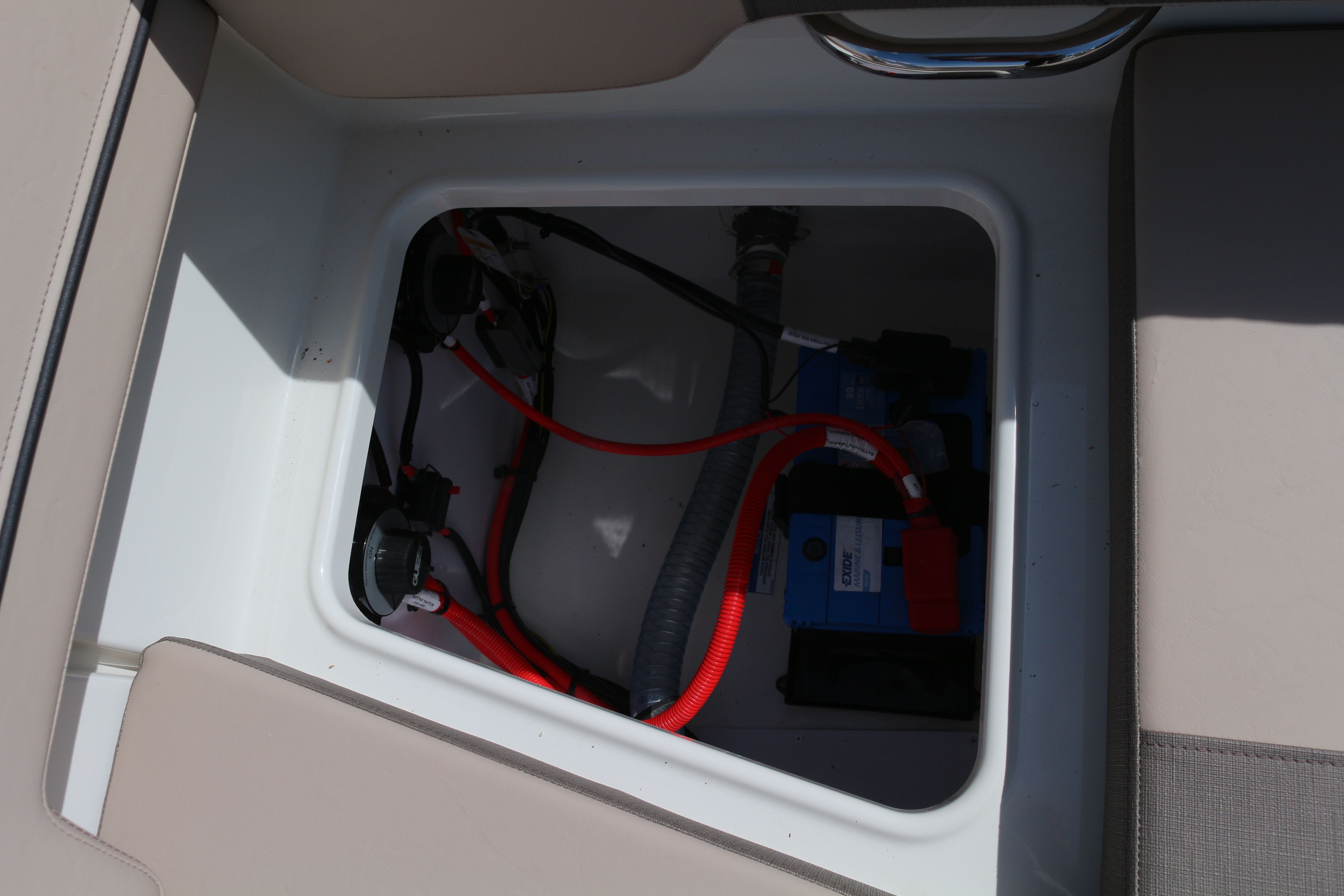 Bayliner VR6 Cuddy | Polly