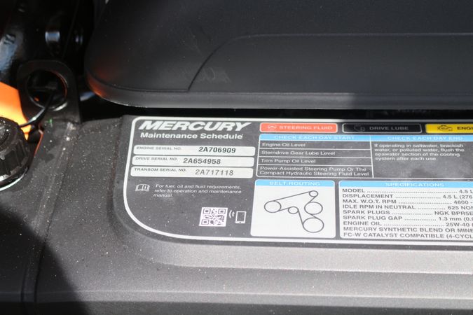 Bayliner VR6 Cuddy | Polly