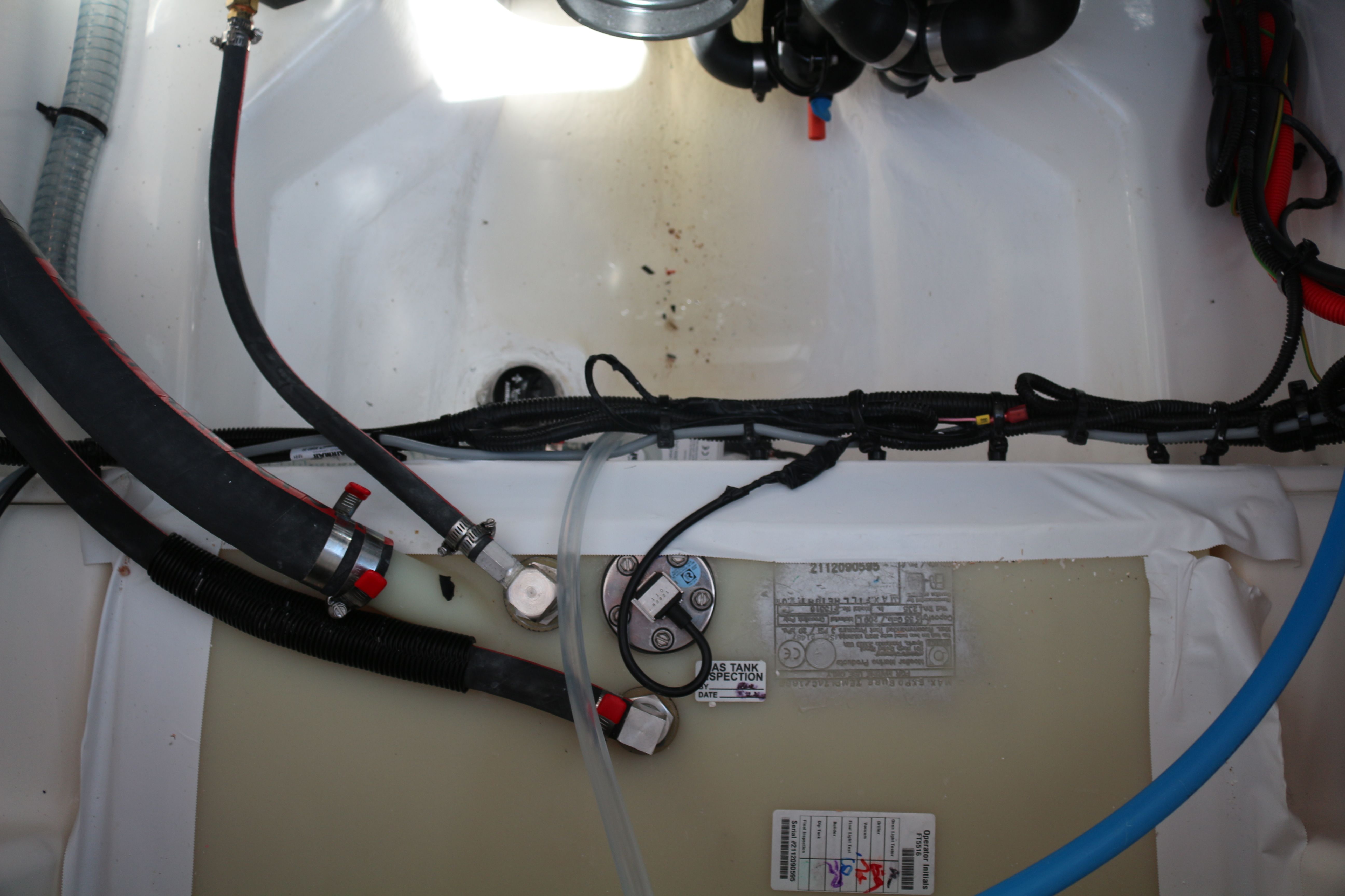 Bayliner VR6 Cuddy | Polly