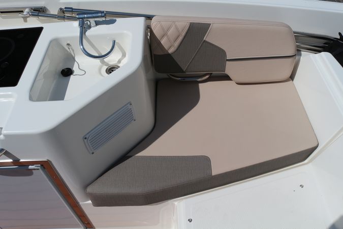 Bayliner VR6 Cuddy | Polly