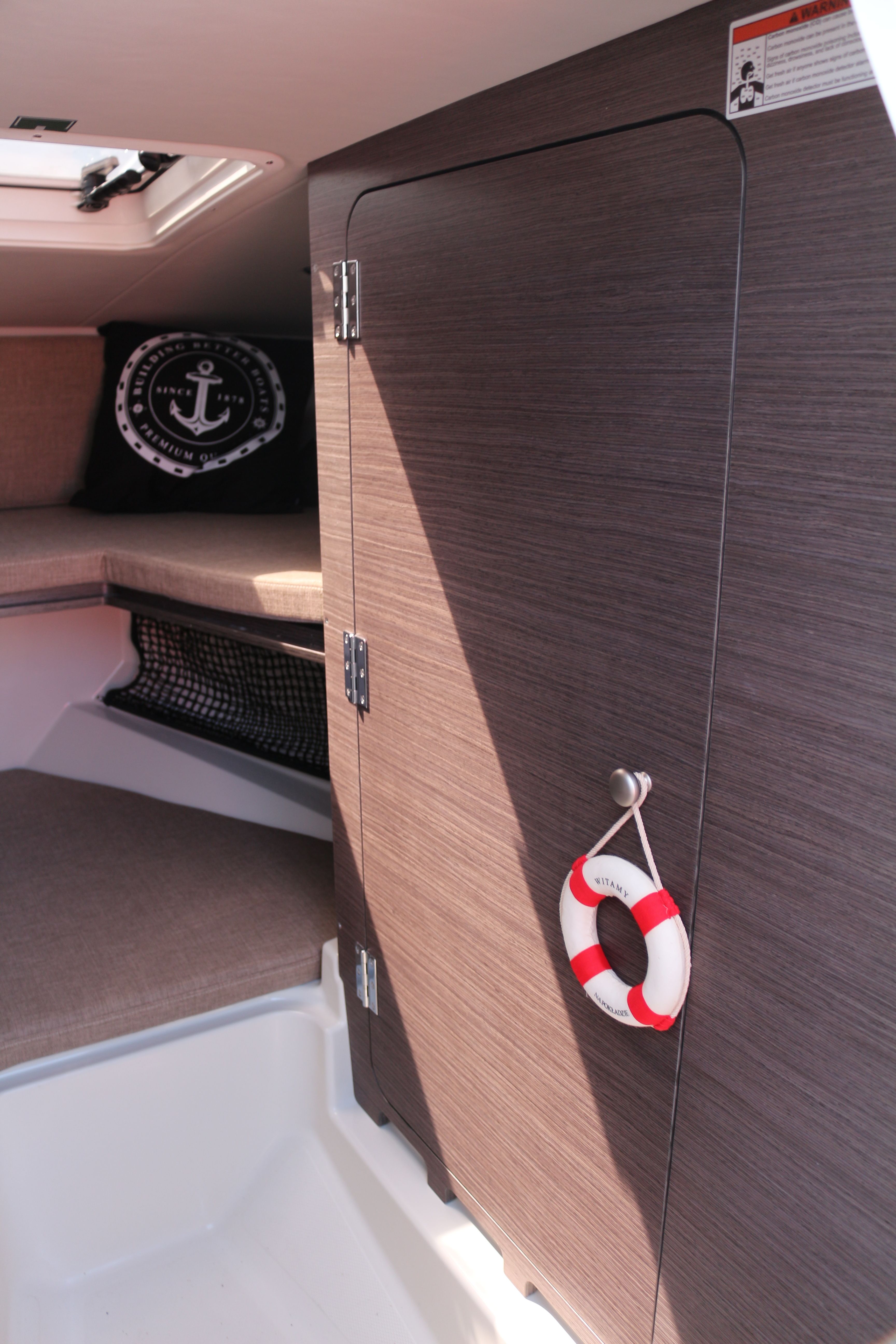 Bayliner VR6 Cuddy | Polly