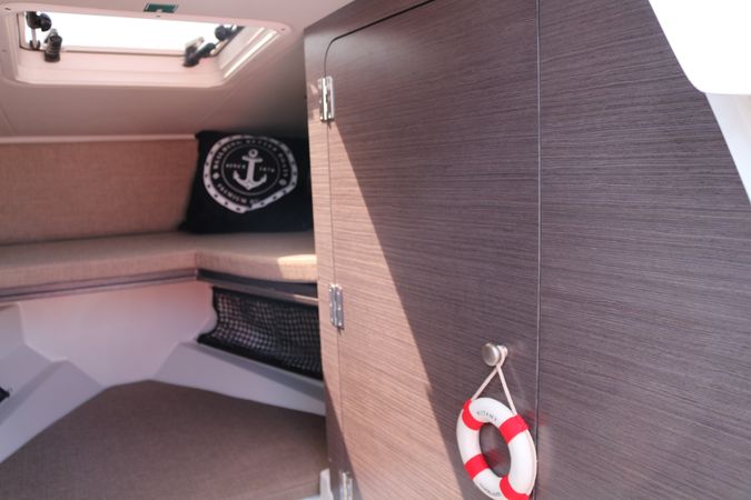 Bayliner VR6 Cuddy | Polly