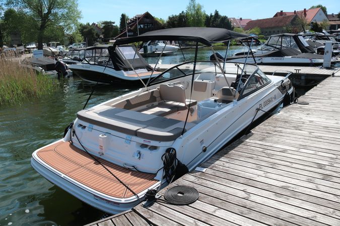 Bayliner VR6 Cuddy | Polly