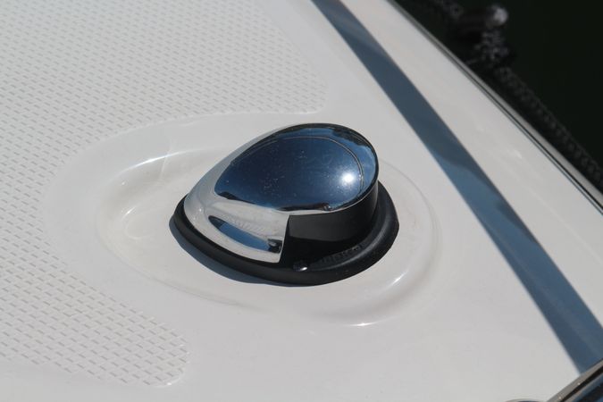 Bayliner VR6 Cuddy | Polly