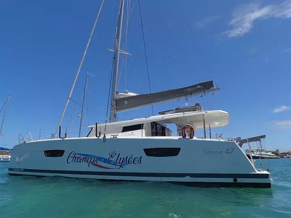 Fountaine Pajot Saona 47 | Champs-Elysees
