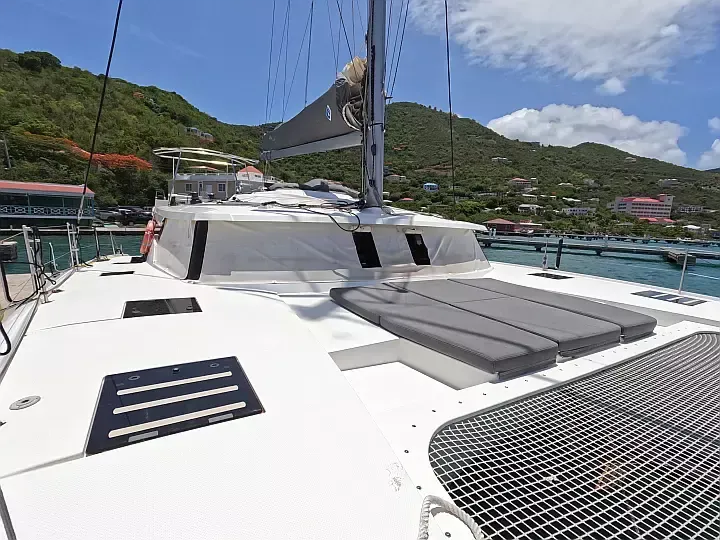 Fountaine Pajot Saona 47 | Champs-Elysees