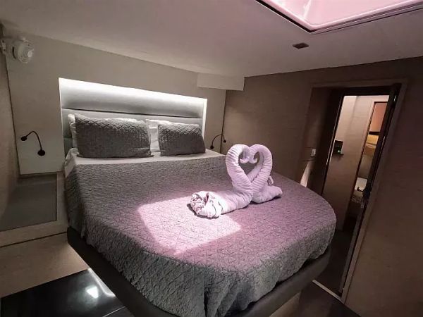 Fountaine Pajot Saona 47 | Champs-Elysees