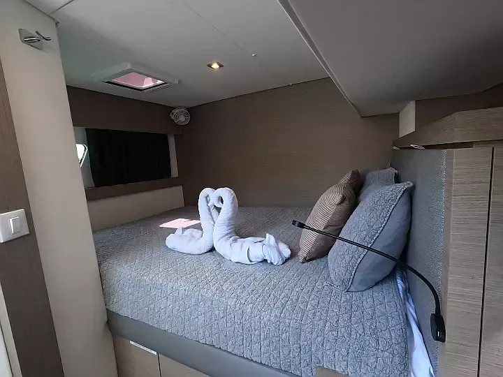 Fountaine Pajot Saona 47 | Champs-Elysees