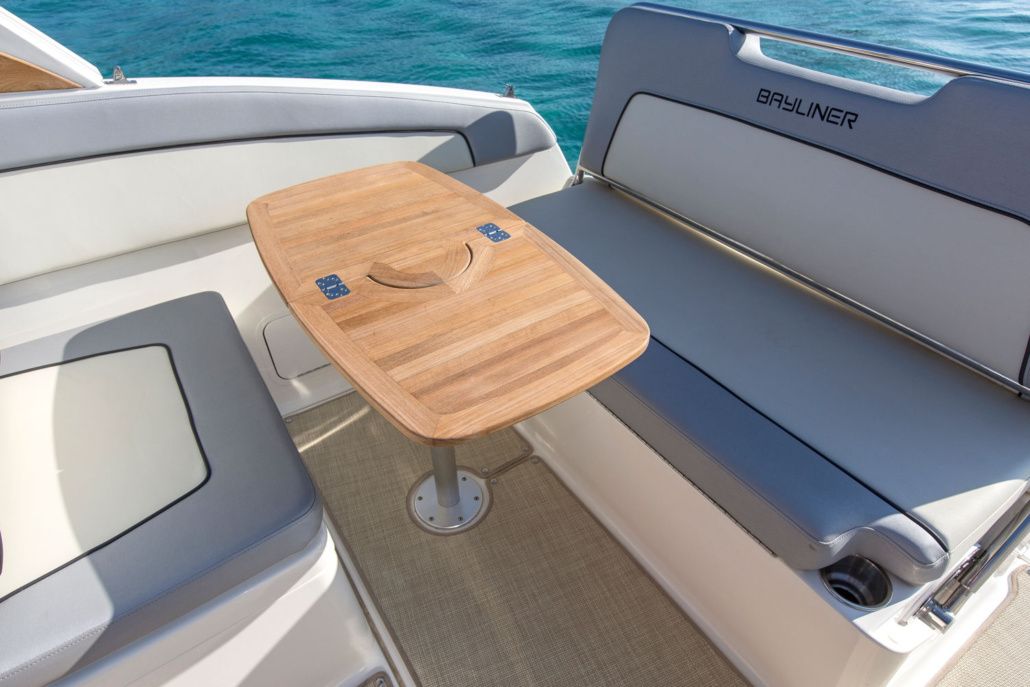 Bayliner Ciera 8 | Royal Impero