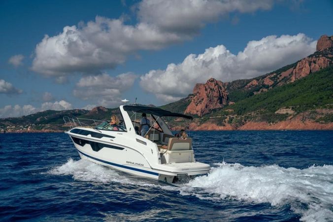 Bayliner Ciera 8 | Royal Impero