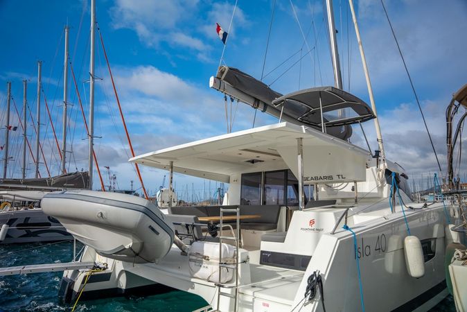 Fountaine Pajot Isla 40 | Seabaris