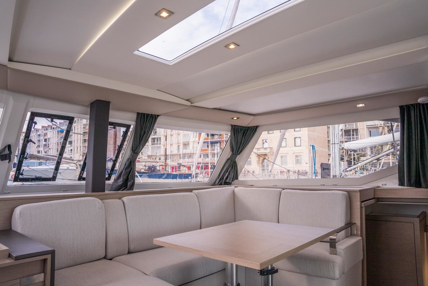Fountaine Pajot Isla 40 | Seabaris