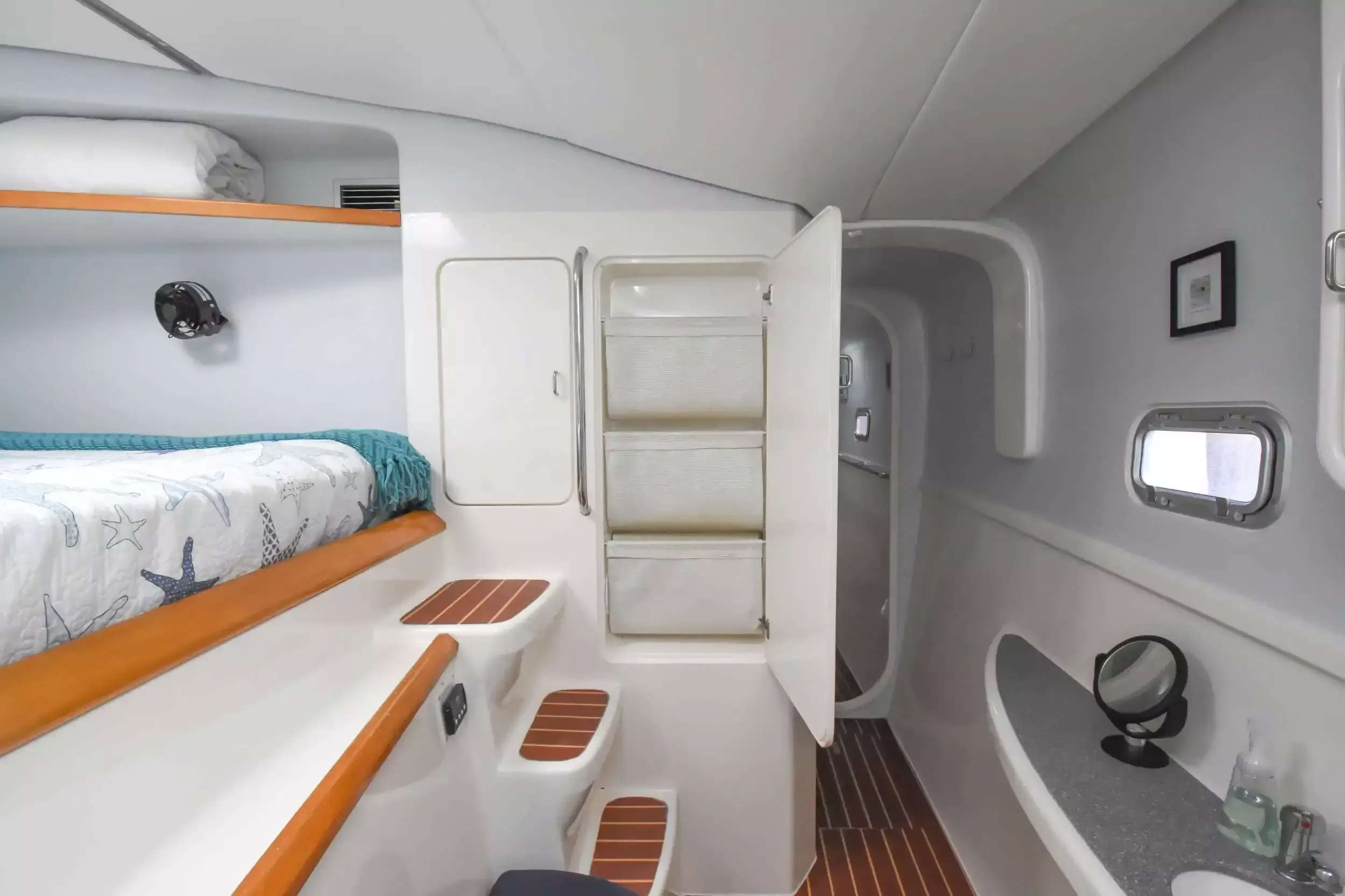 Voyage 580 | Pelican