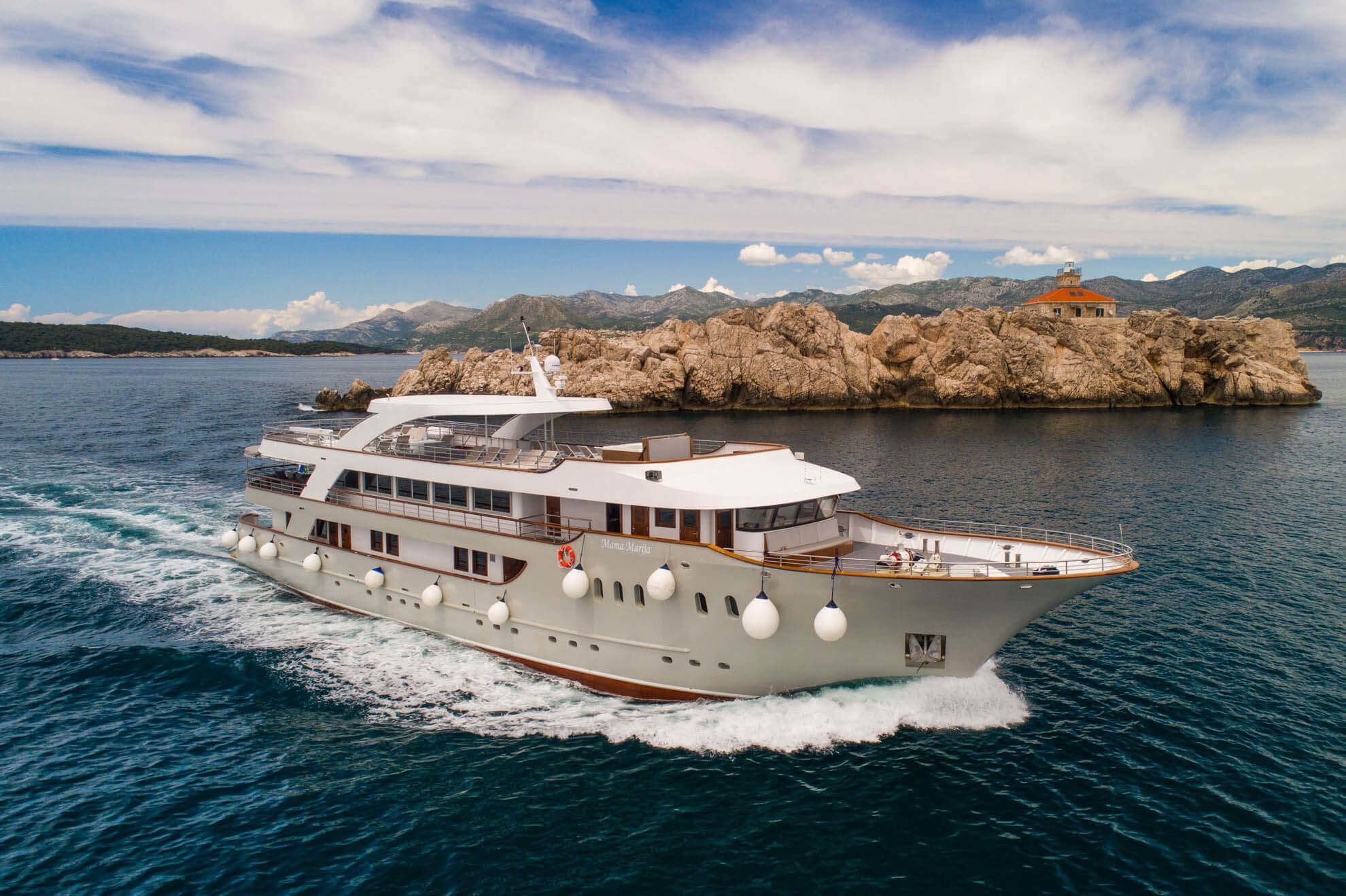 Custom Built 155 | Mama Marija