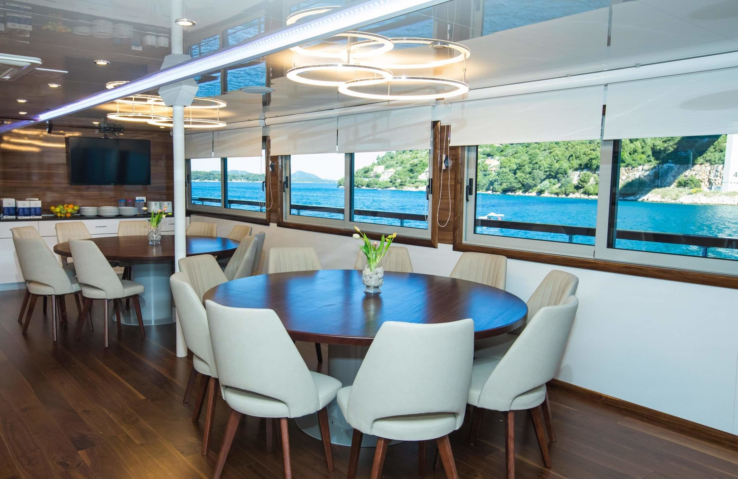 Custom Built 155 | Mama Marija