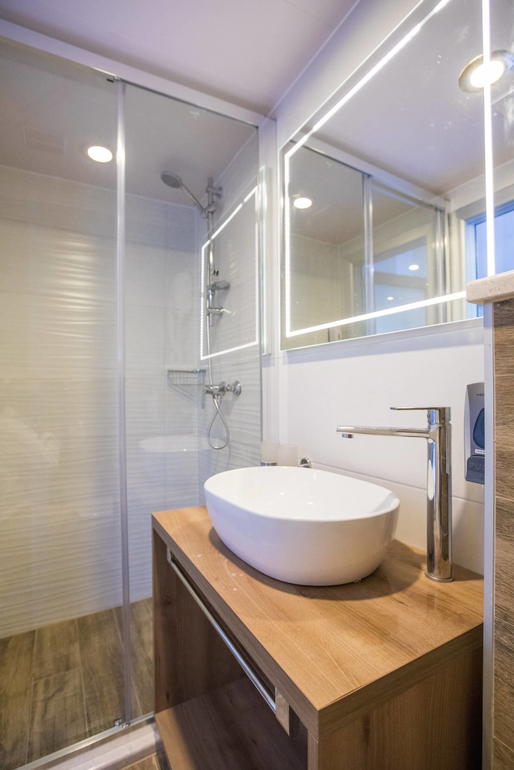 Custom Built 155 | Mama Marija