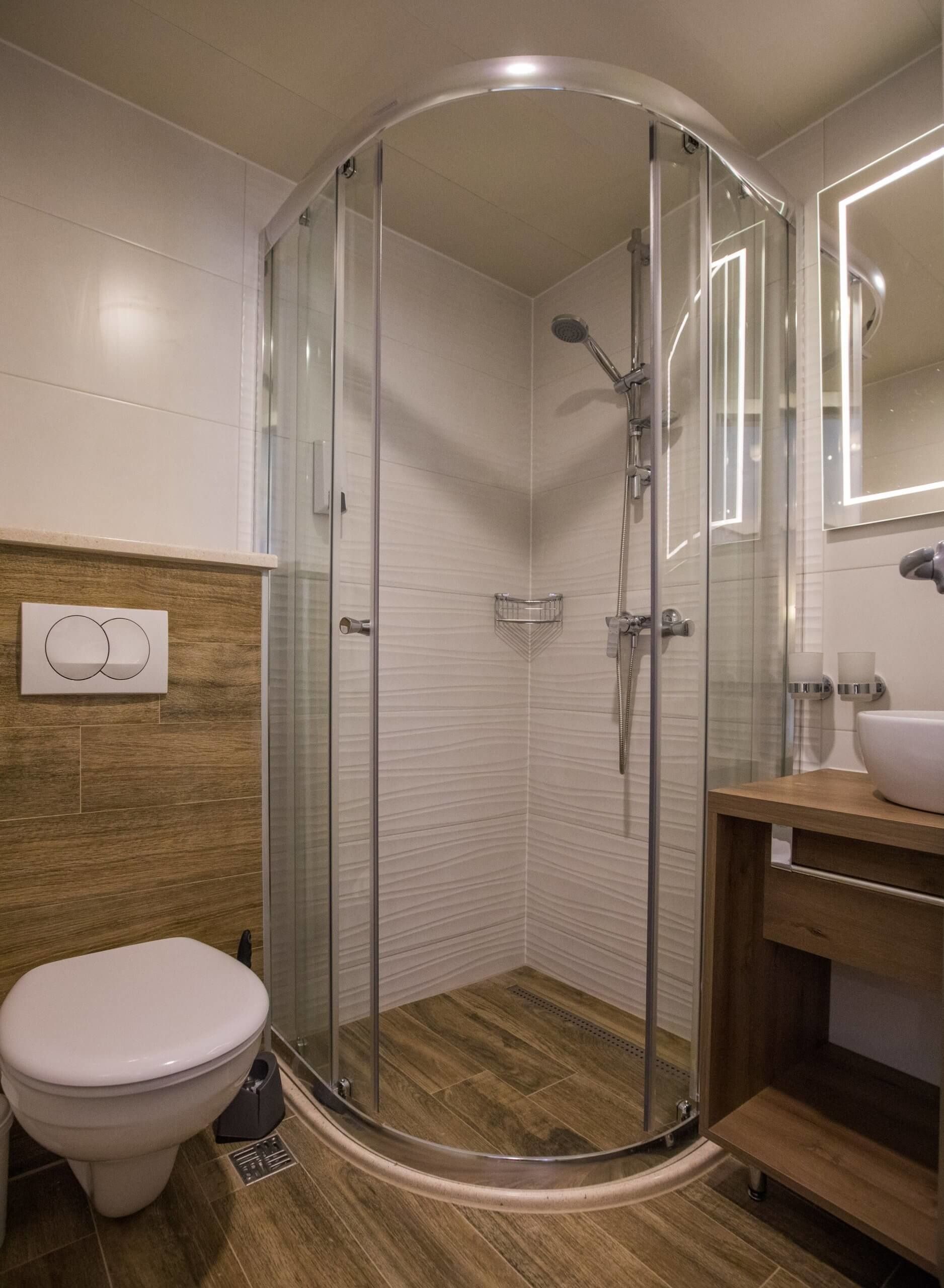 Custom Built 155 | Mama Marija