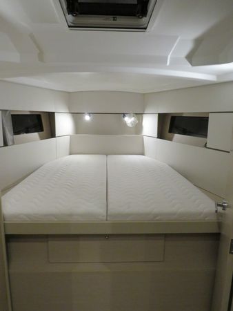 Beneteau Oceanis 38 | Lina
