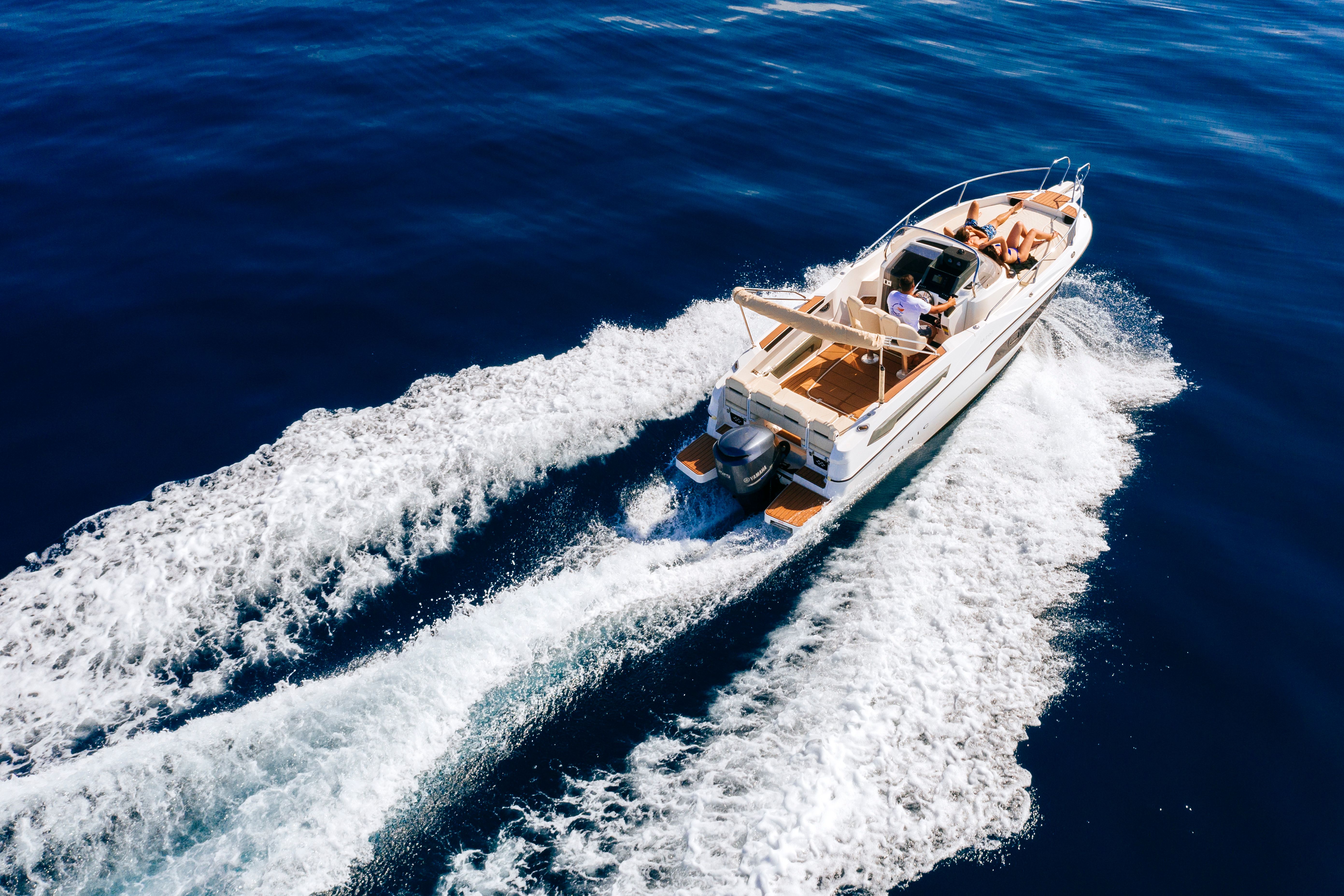 Karnic 7.8 Sundeck | 22