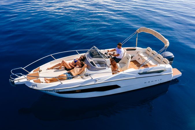 Karnic 7.8 Sundeck | 22