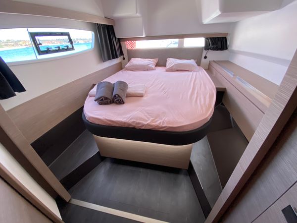 Fountaine Pajot Isla 40 | Yolo