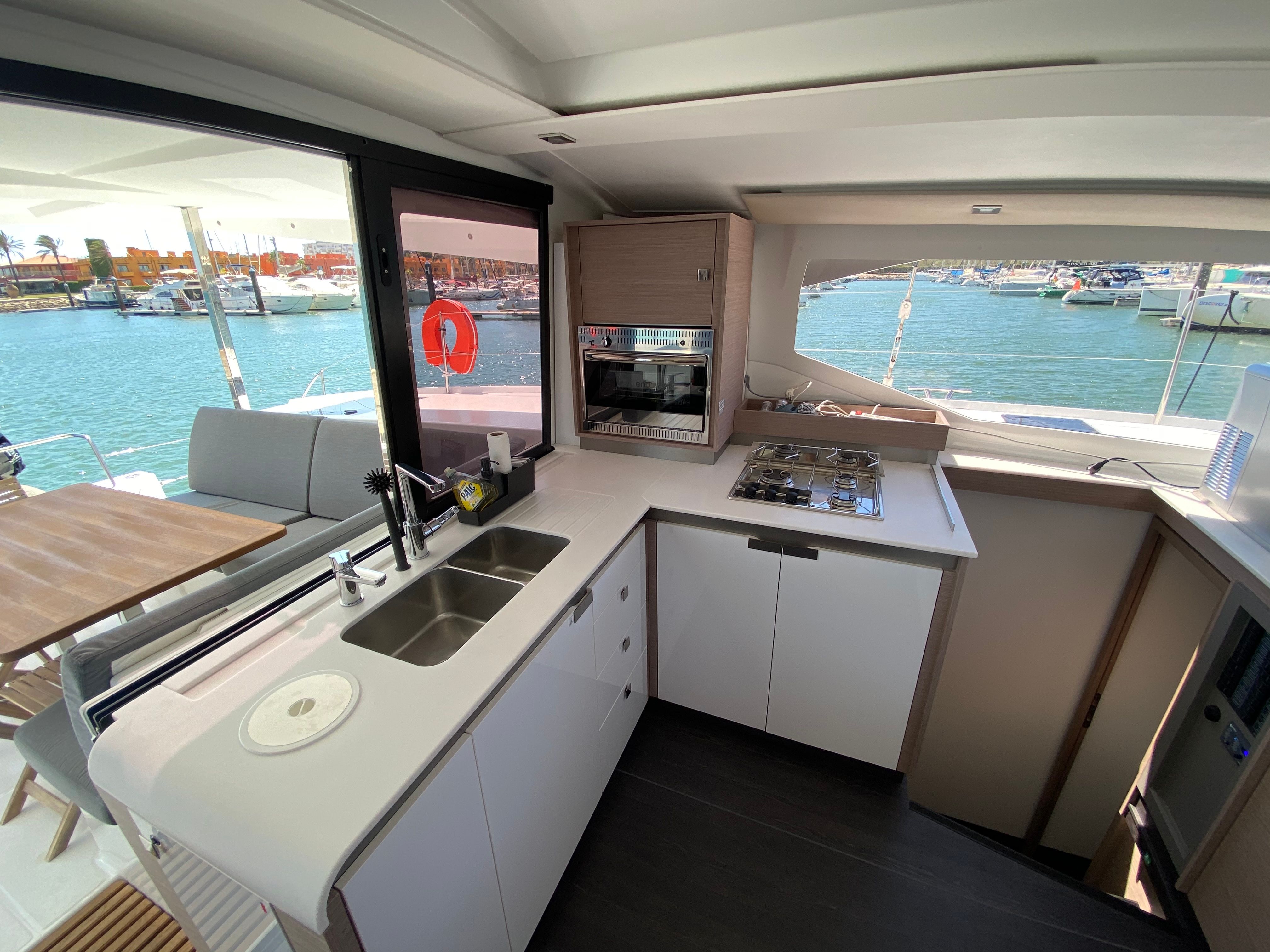 Fountaine Pajot Isla 40 | Yolo