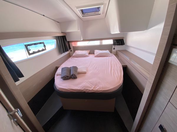 Fountaine Pajot Isla 40 | Yolo