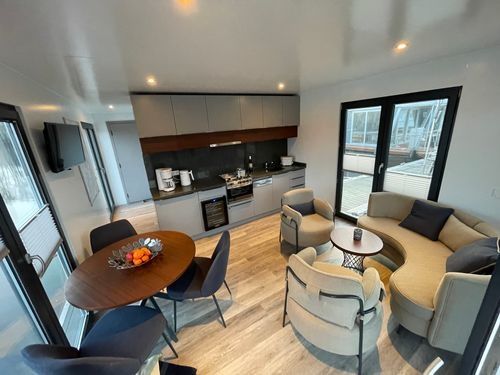 vonAnker Houseboat | MonaLisa