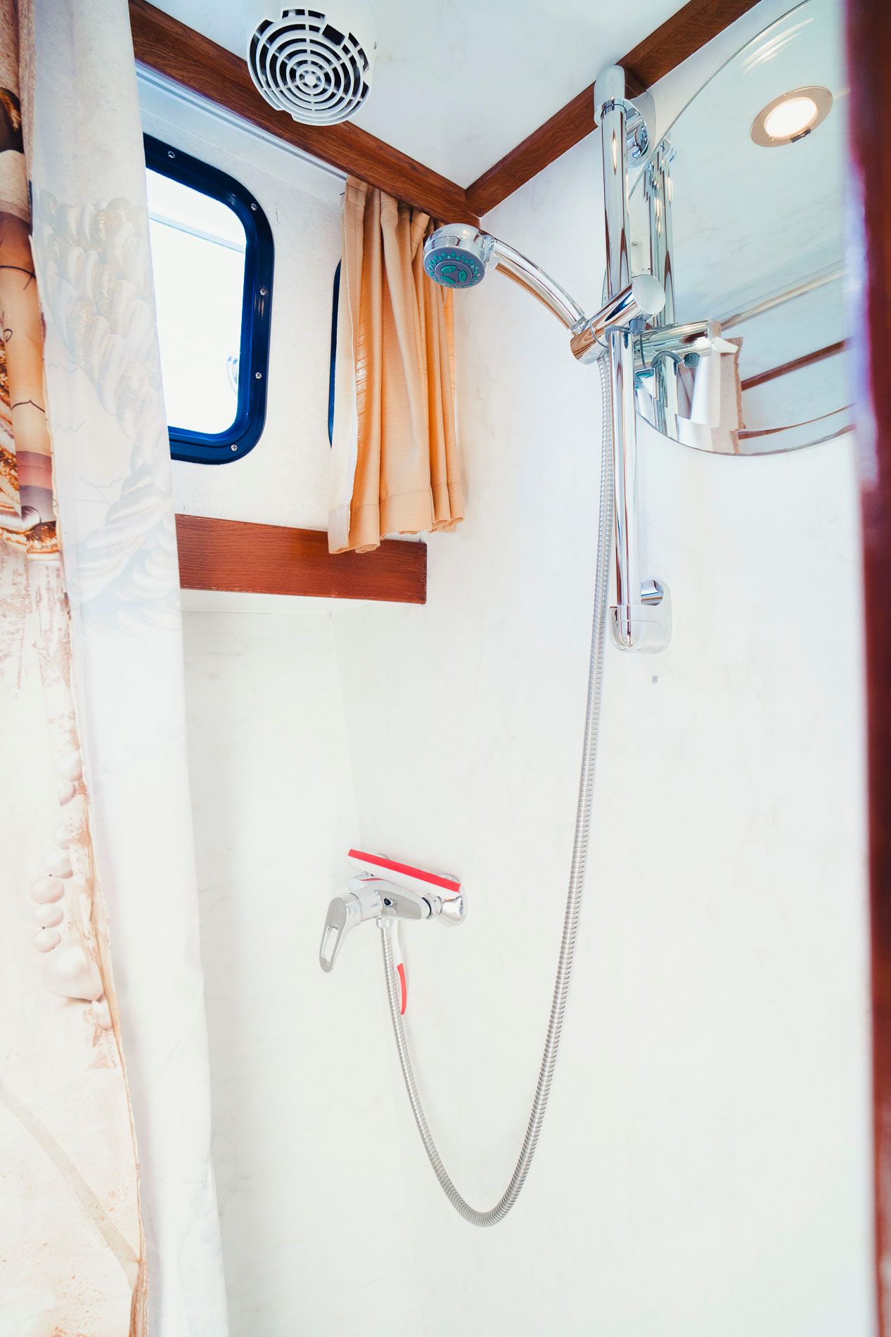 Gruno 33 Explorer | Anabell