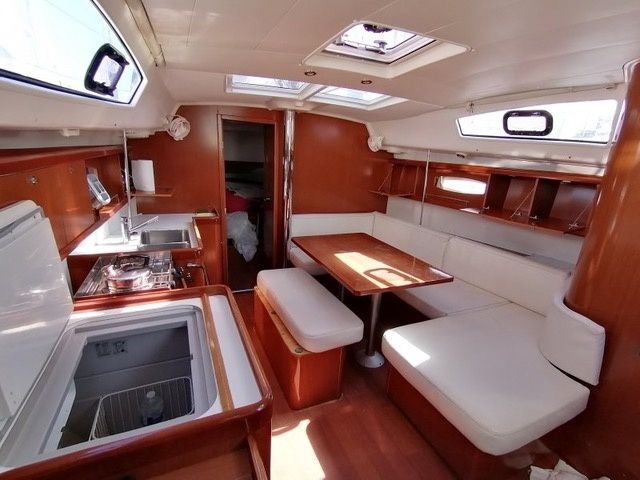 Beneteau Oceanis 40 | Valmarose