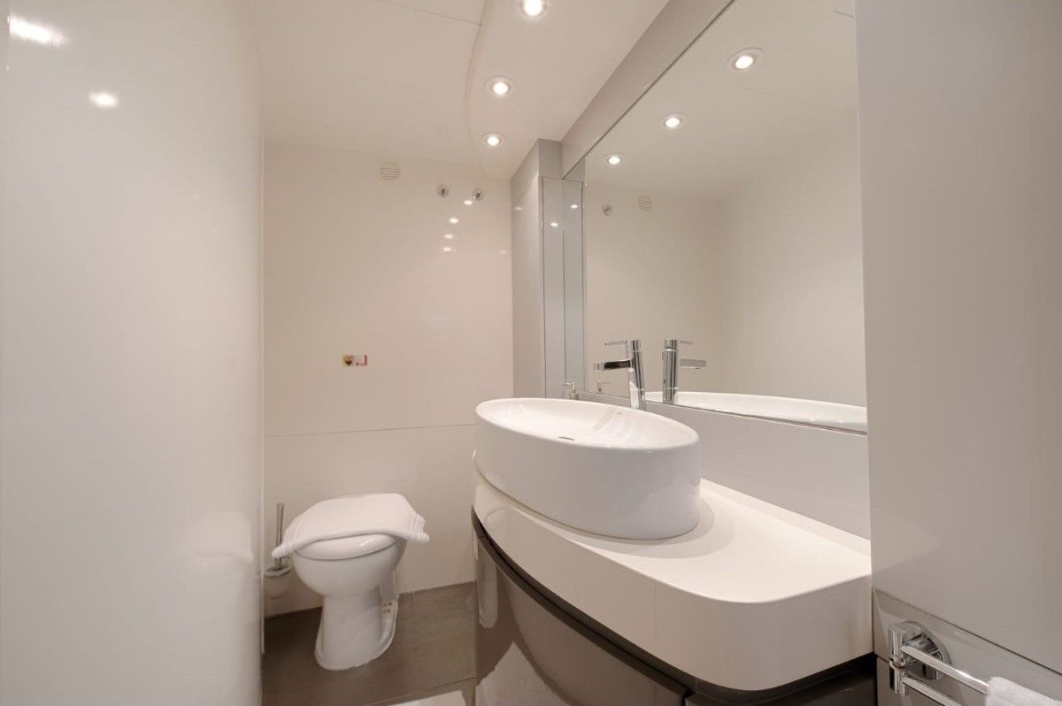 Custom Built 72 | Ocean Power