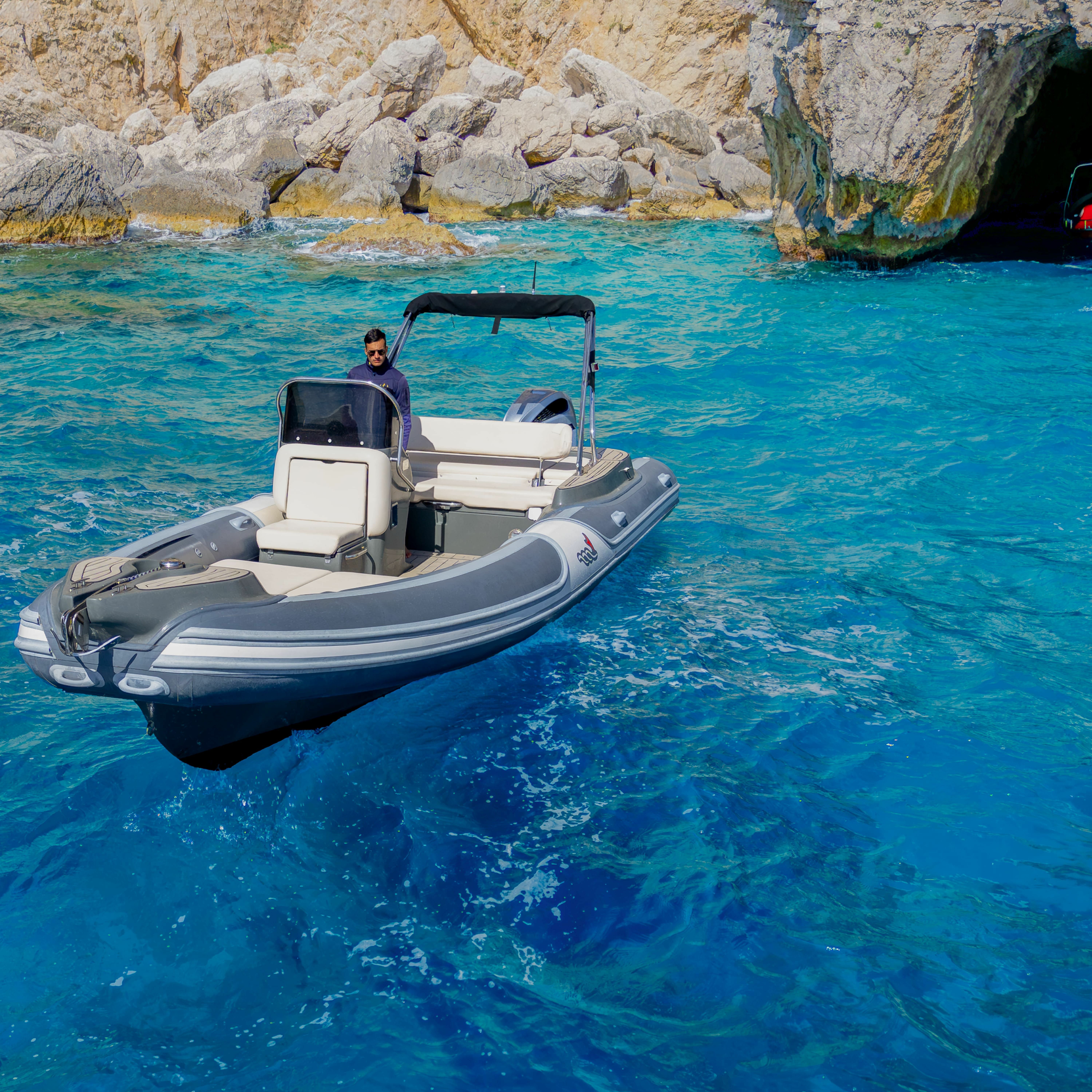 RIB 780 | Perla Nera