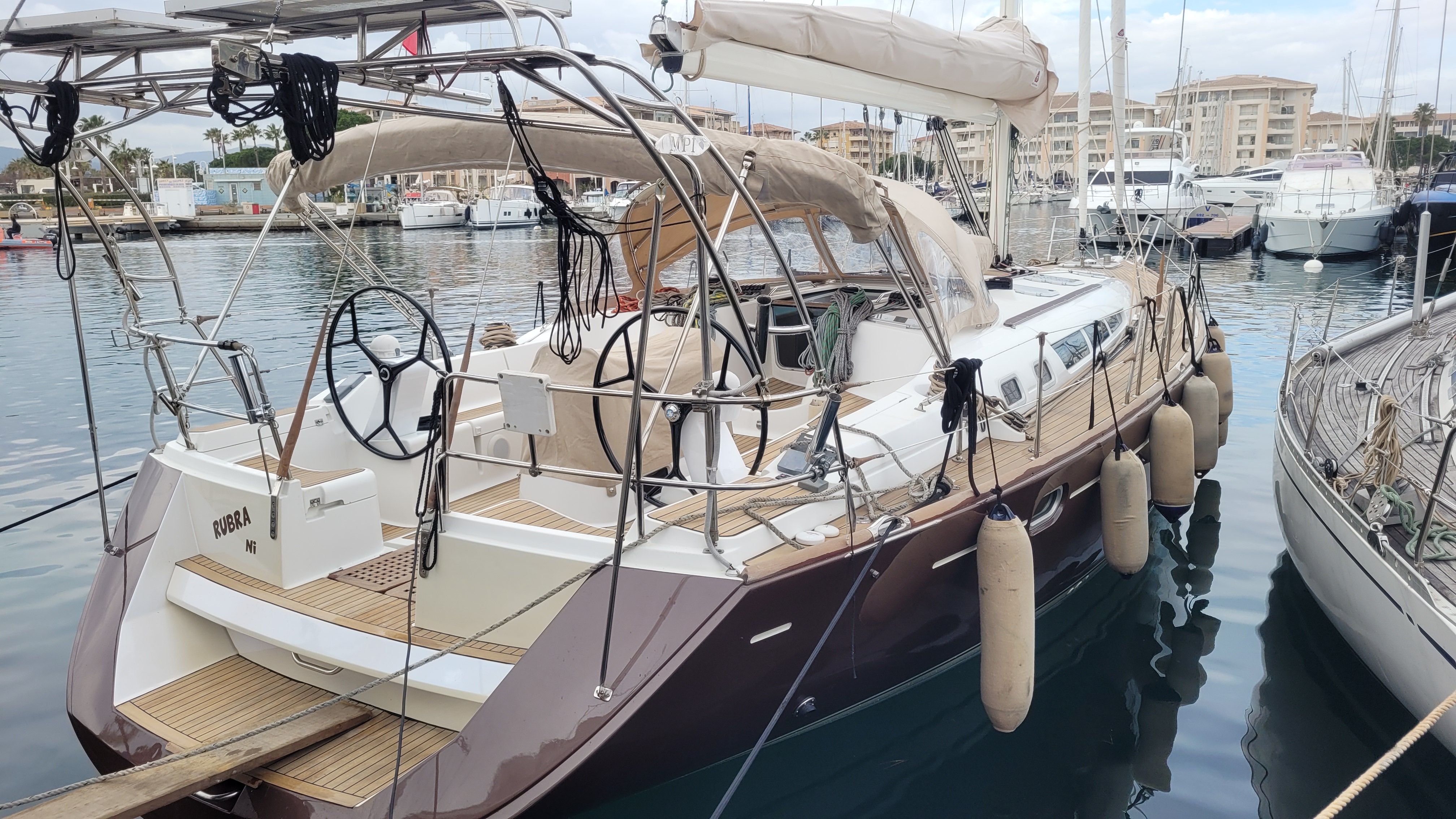 Jeanneau Sun Odyssey 49 | Rubra