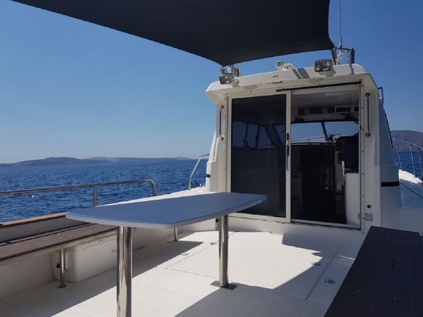 Santorini: 3-Timers Motorbåtcruise med Snorkling
