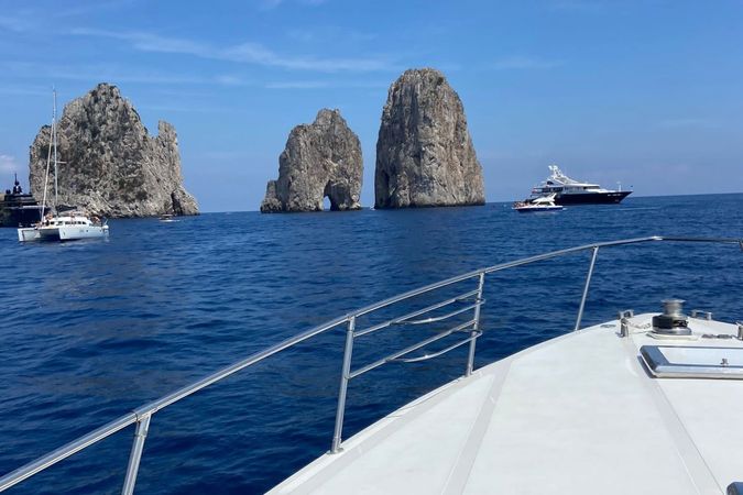 Capri Island: 1-Dags Motorbåtur med Snorkling