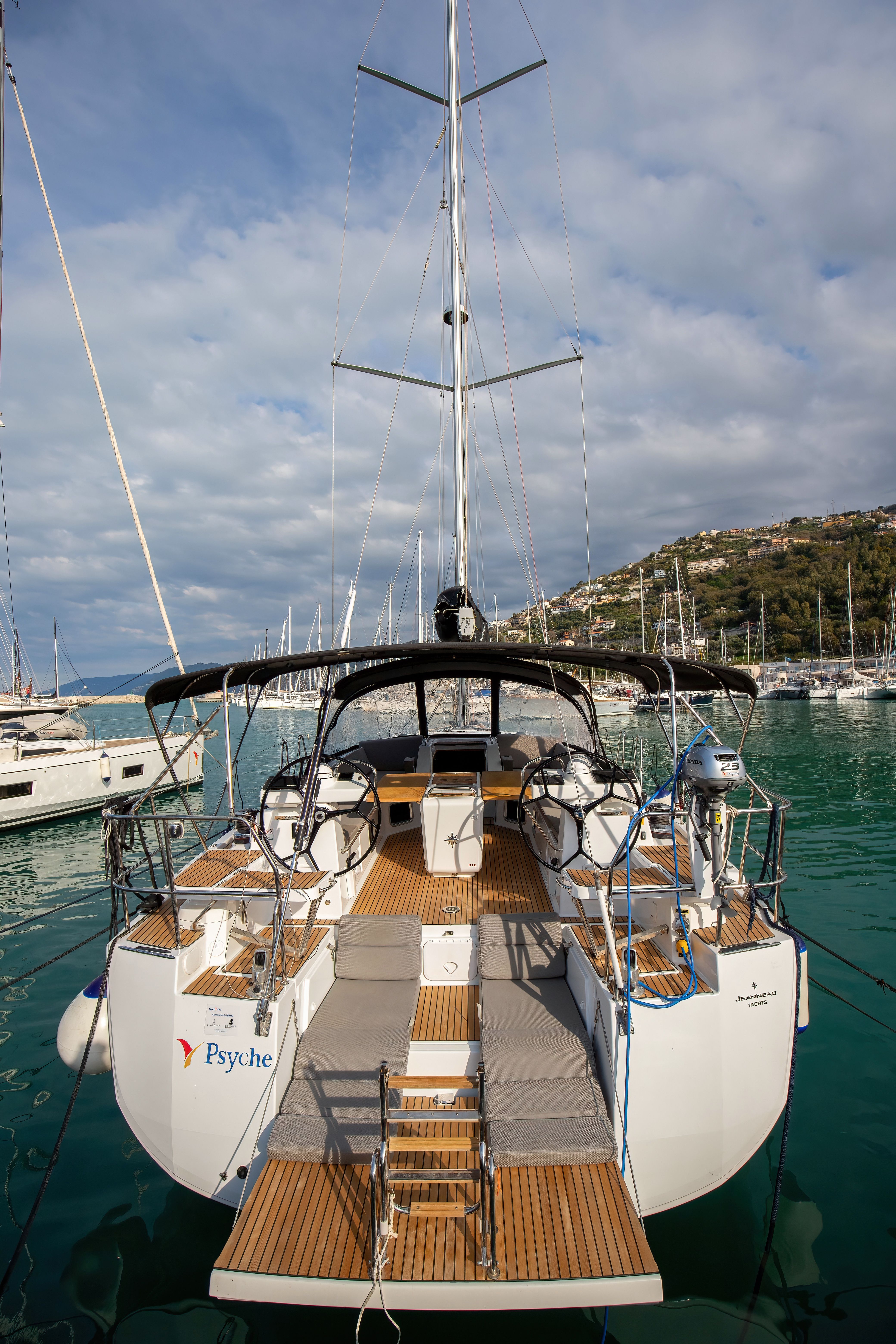 Jeanneau 54 | Psyche